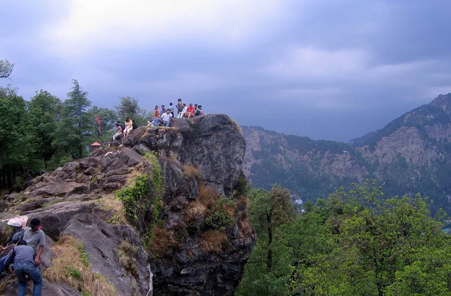 Bara Patthar (Way to Killbury), Nainital, Uttarakhand - Vushii.com